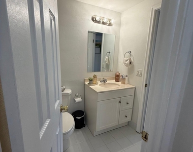 7820 Camino Real - Photo Thumbnail 5