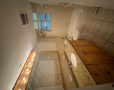 1921 Ne 29th Street - Photo Thumbnail 12