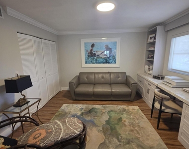 200 Intracoastal - Photo Thumbnail 1