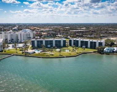 200 Intracoastal - Photo Thumbnail 14