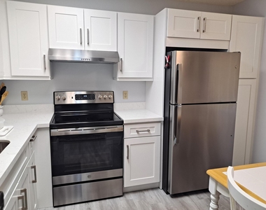 6795 Huntington 405 Lane - Photo Thumbnail 6