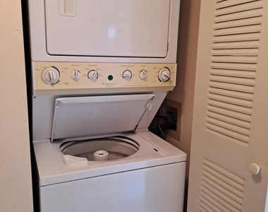 6795 Huntington 405 Lane - Photo Thumbnail 16