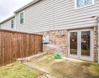 87 Winchester Drive - Photo Thumbnail 20