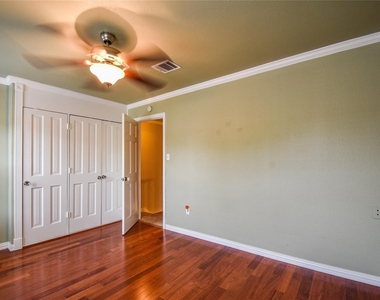 87 Winchester Drive - Photo Thumbnail 17