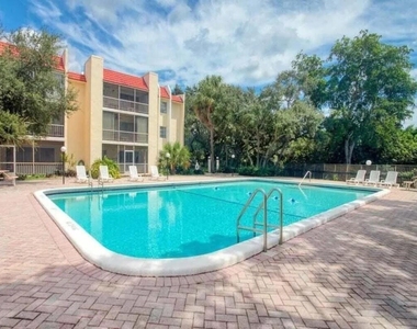630 Nw 13th Street - Photo Thumbnail 18