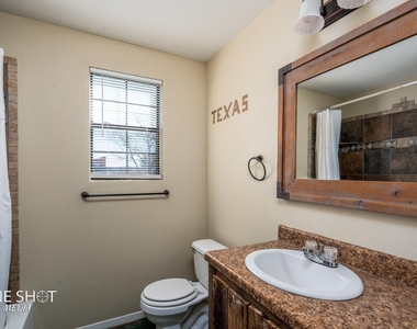542 Mccartney Lane - Photo Thumbnail 10