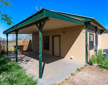 542 Mccartney Lane - Photo Thumbnail 1