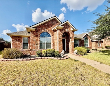 4611 Harvest Lane - Photo Thumbnail 2