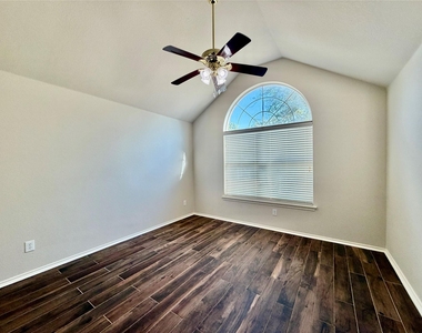 4611 Harvest Lane - Photo Thumbnail 25