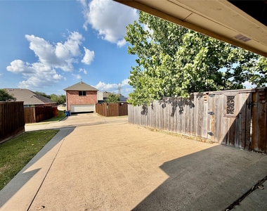 4611 Harvest Lane - Photo Thumbnail 30