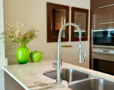 465 Brickell Avenue - Photo Thumbnail 12