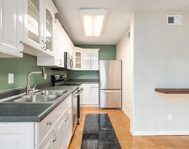 12806 Midway Road - Photo Thumbnail 15