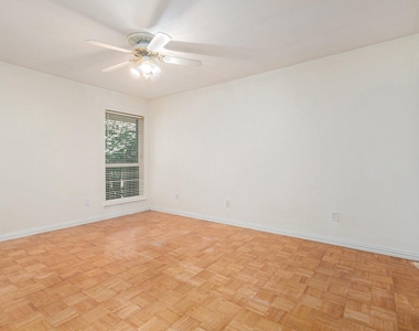 12806 Midway Road - Photo Thumbnail 17