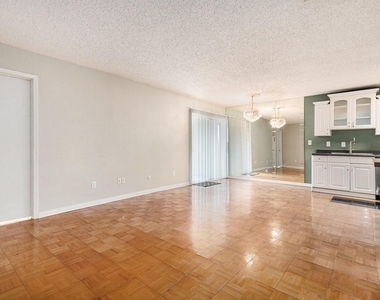 12806 Midway Road - Photo Thumbnail 9