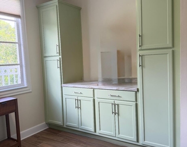 6301 Myrtlewood Circle W - Photo Thumbnail 14