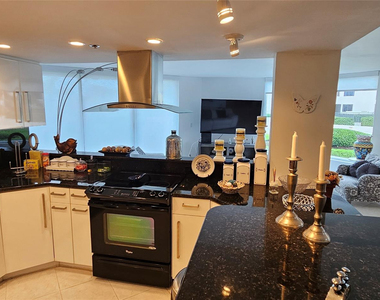 2575 S Ocean Boulevard - Photo Thumbnail 10