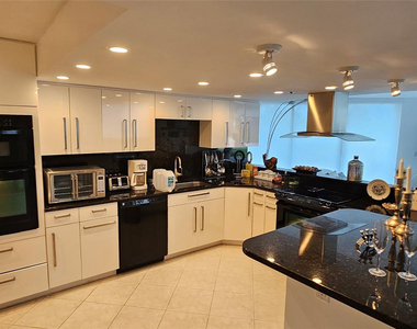 2575 S Ocean Boulevard - Photo Thumbnail 6