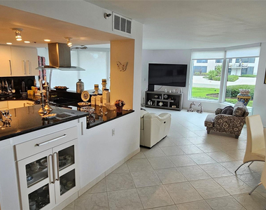 2575 S Ocean Boulevard - Photo Thumbnail 12
