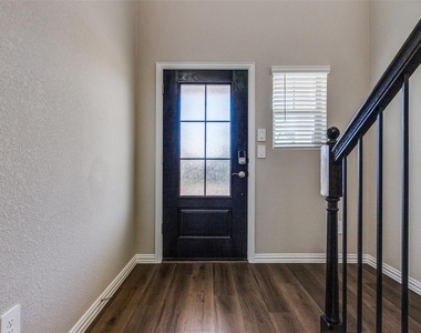 204 Travine Drive - Photo Thumbnail 3