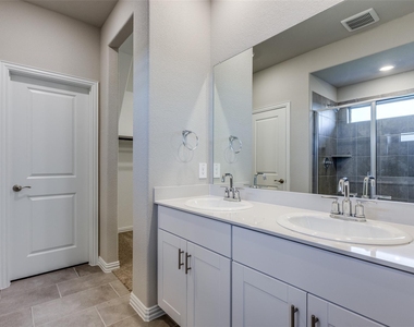 204 Travine Drive - Photo Thumbnail 21