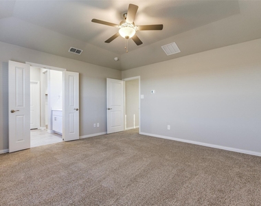 204 Travine Drive - Photo Thumbnail 18