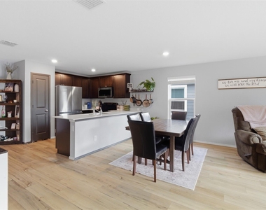 5309 Lavender Drive - Photo Thumbnail 4