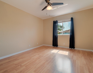 2146 Oakmont Drive - Photo Thumbnail 13