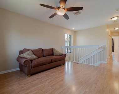 2146 Oakmont Drive - Photo Thumbnail 12