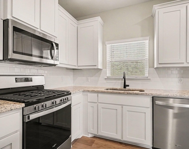 1109 Costa Vista Trail - Photo Thumbnail 14
