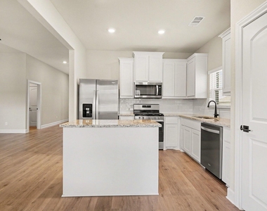 1109 Costa Vista Trail - Photo Thumbnail 13