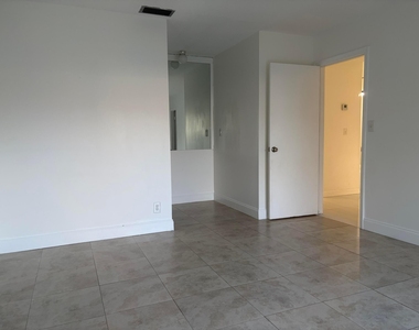 1905 Sw 86th Avenue - Photo Thumbnail 21