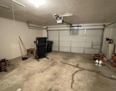 5201 Holster Drive - Photo Thumbnail 32