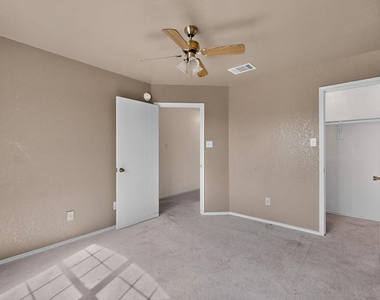 5201 Holster Drive - Photo Thumbnail 24