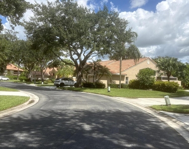1604 Rosewood Way - Photo Thumbnail 35