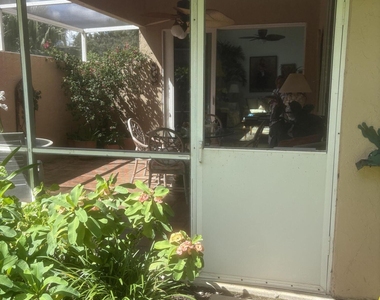 1604 Rosewood Way - Photo Thumbnail 14