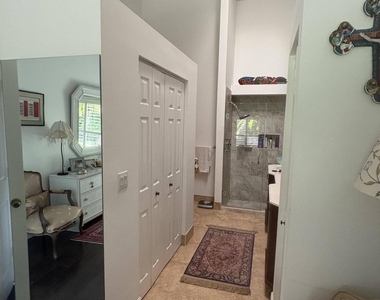 1604 Rosewood Way - Photo Thumbnail 4