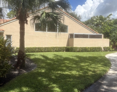 1604 Rosewood Way - Photo Thumbnail 28