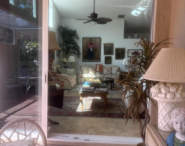 1604 Rosewood Way - Photo Thumbnail 12