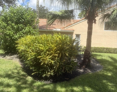 1604 Rosewood Way - Photo Thumbnail 29