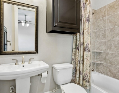 4550 Honeyvine Lane - Photo Thumbnail 19