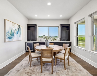 4550 Honeyvine Lane - Photo Thumbnail 10
