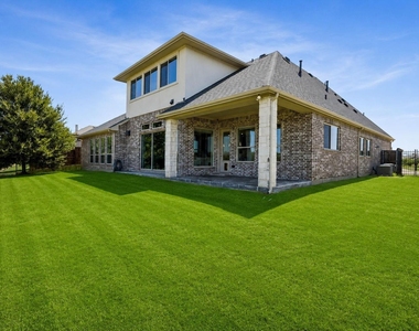 4550 Honeyvine Lane - Photo Thumbnail 25