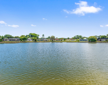 6106 Royal Poinciana Lane - Photo Thumbnail 40