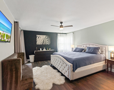 6106 Royal Poinciana Lane - Photo Thumbnail 28
