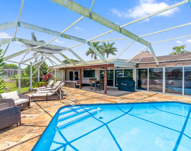 6106 Royal Poinciana Lane - Photo Thumbnail 35
