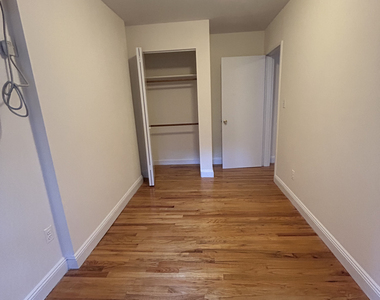130 East 24th Street - Photo Thumbnail 4