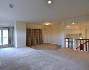 700 Addie Lane - Photo Thumbnail 18