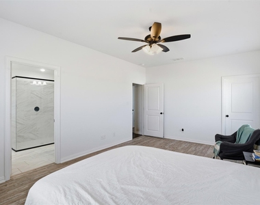 3809 Pine Road - Photo Thumbnail 13