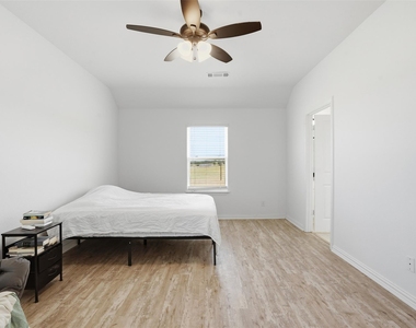 3809 Pine Road - Photo Thumbnail 15