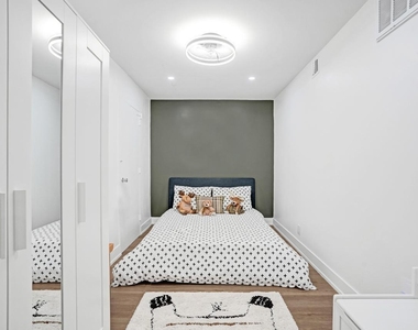 4250 Galt Ocean Drive - Photo Thumbnail 20